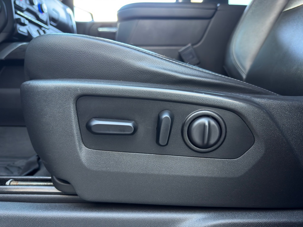 2020 Chevrolet Silverado 1500 LTZ - 10