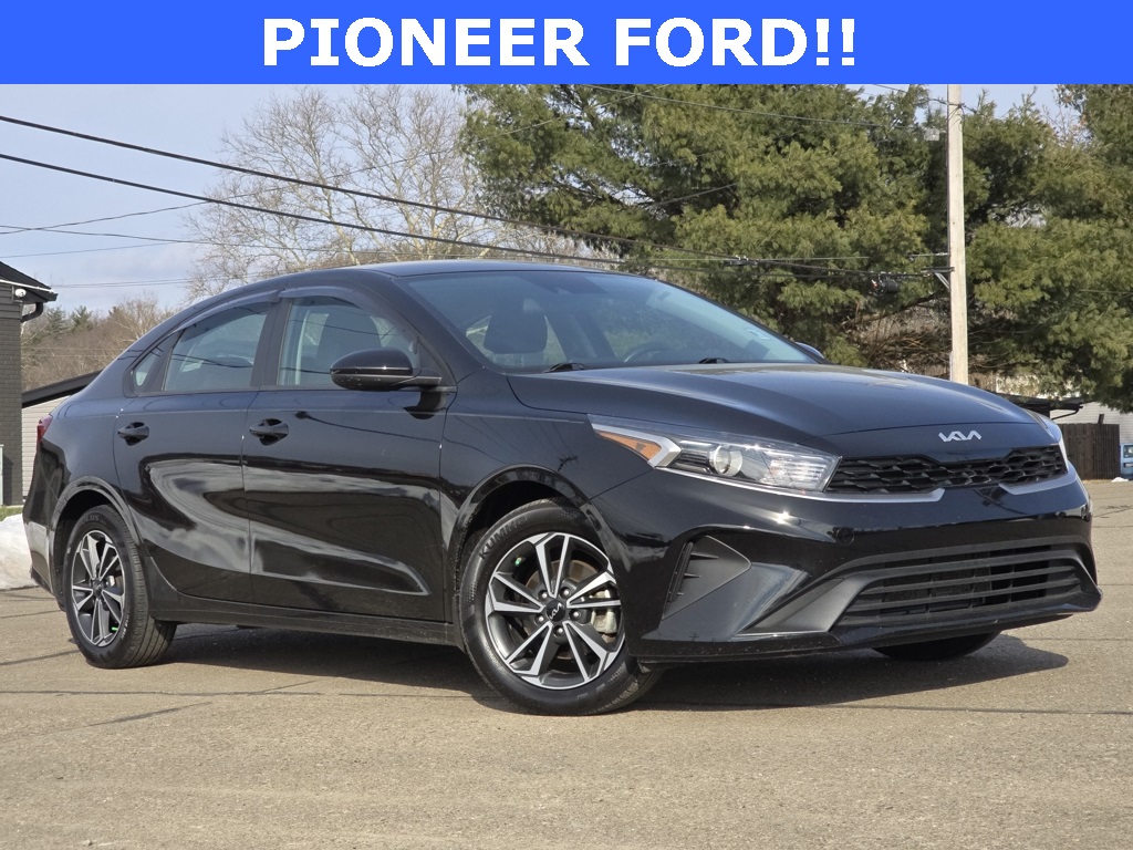 2024 Kia Forte LXS FWD