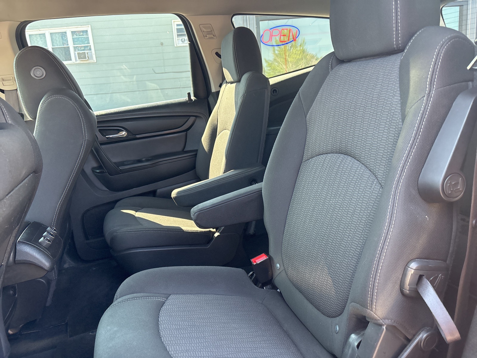 2013 Chevrolet Traverse 1LT photo 12