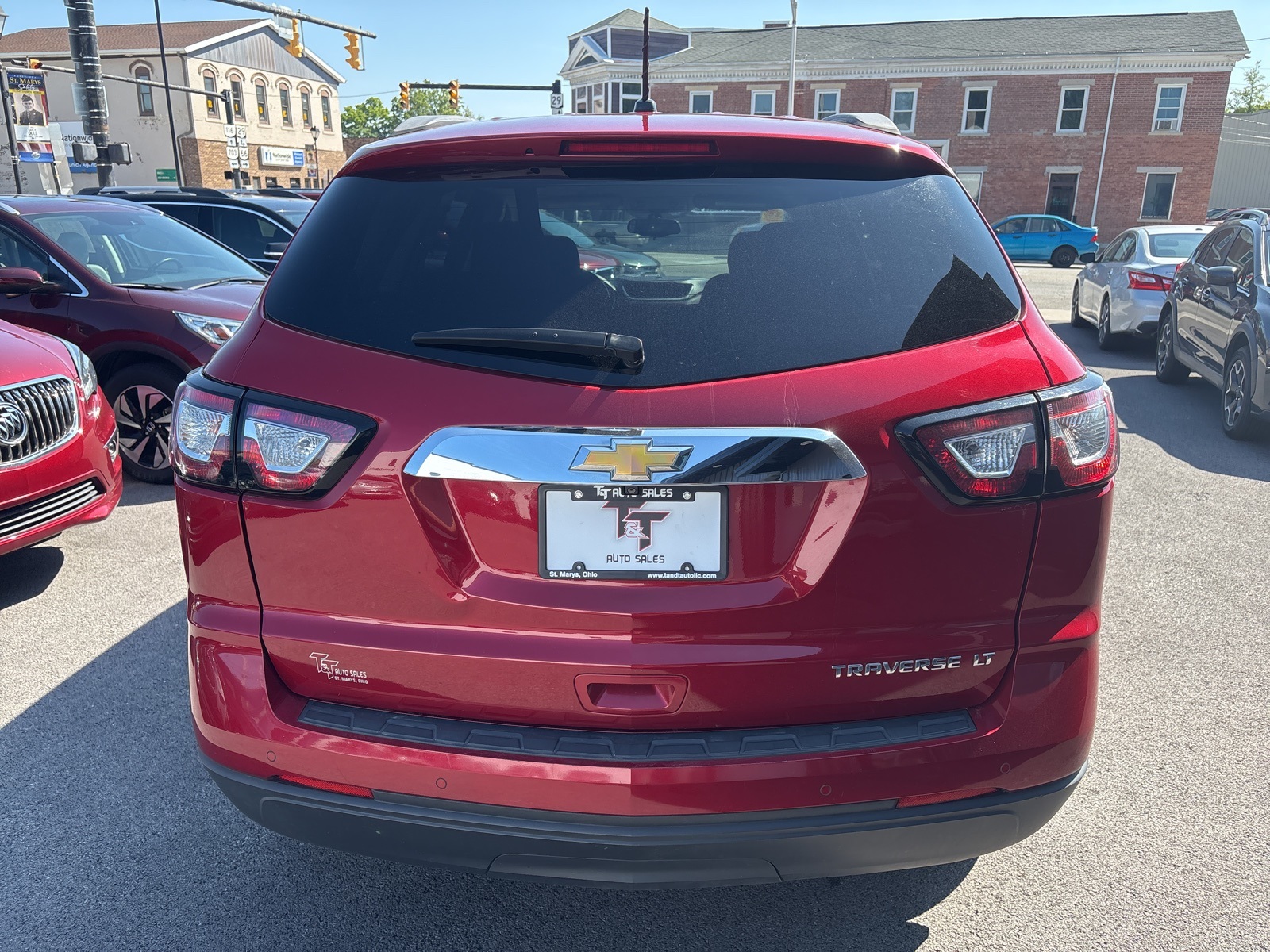 2013 Chevrolet Traverse 1LT photo 4