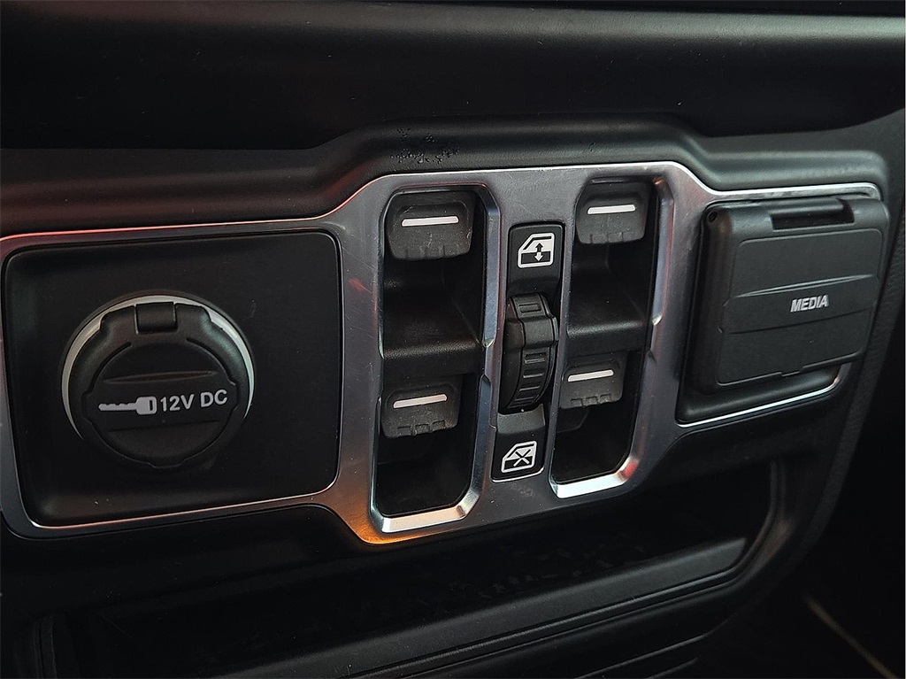 Used 2021 Jeep Wrangler For Sale in Farmington, AR