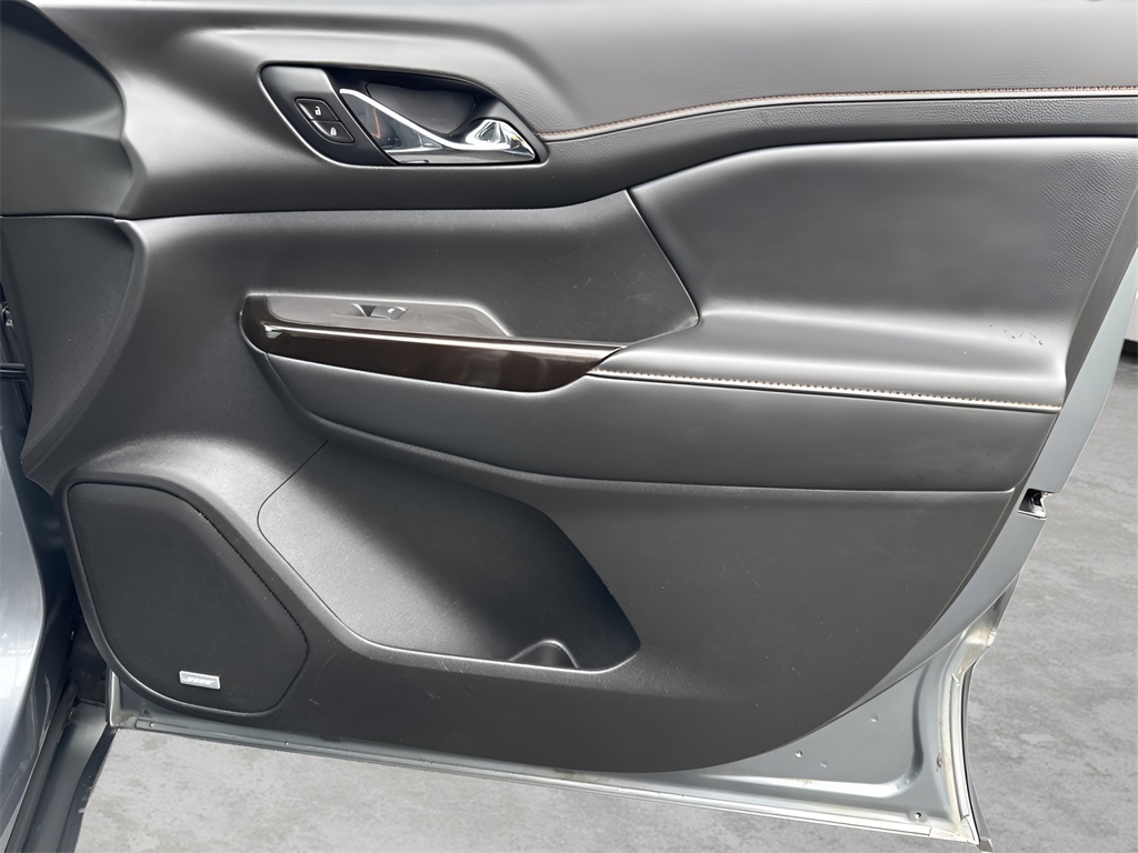 2020 GMC Acadia