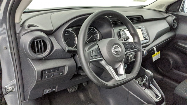 2025 Nissan Kicks Play