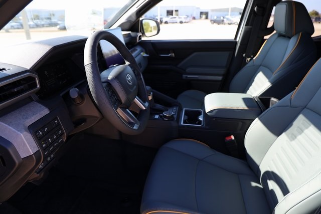 2025 Toyota Tacoma Hybrid Trailhunter - 9