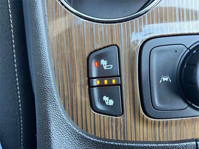 Used Car 2023 Gmc Acadia  Sle For Sale Under $35,000 In San Antonio, Texas