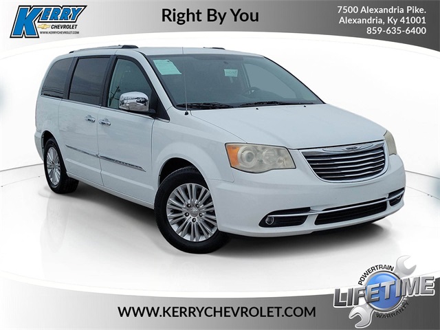 2014 Chrysler Town & Country Limited FWD