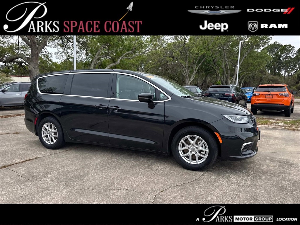 2024 Chrysler Pacifica Touring L FWD