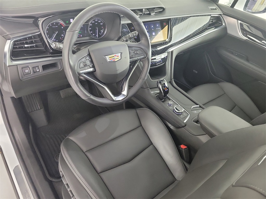 2024 Cadillac XT6 Premium Luxury White at Tom Peacock Cadillac