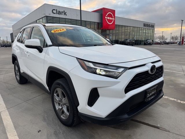 2024 Toyota RAV4 XLE