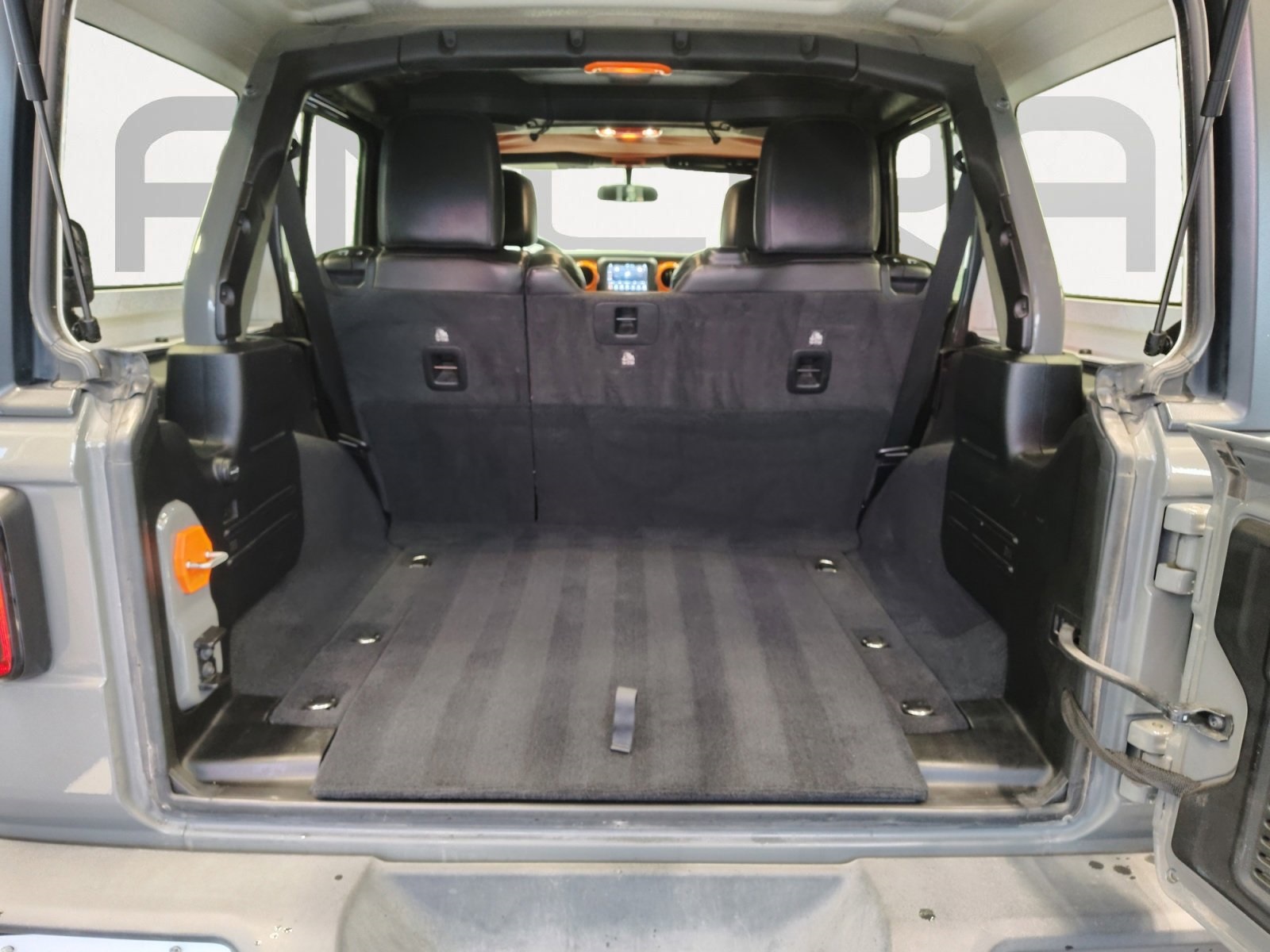 Used Car 2020 Jeep Wrangler  Unlimited Freedom Edition For Sale Under $25,000 In San Antonio, Texas