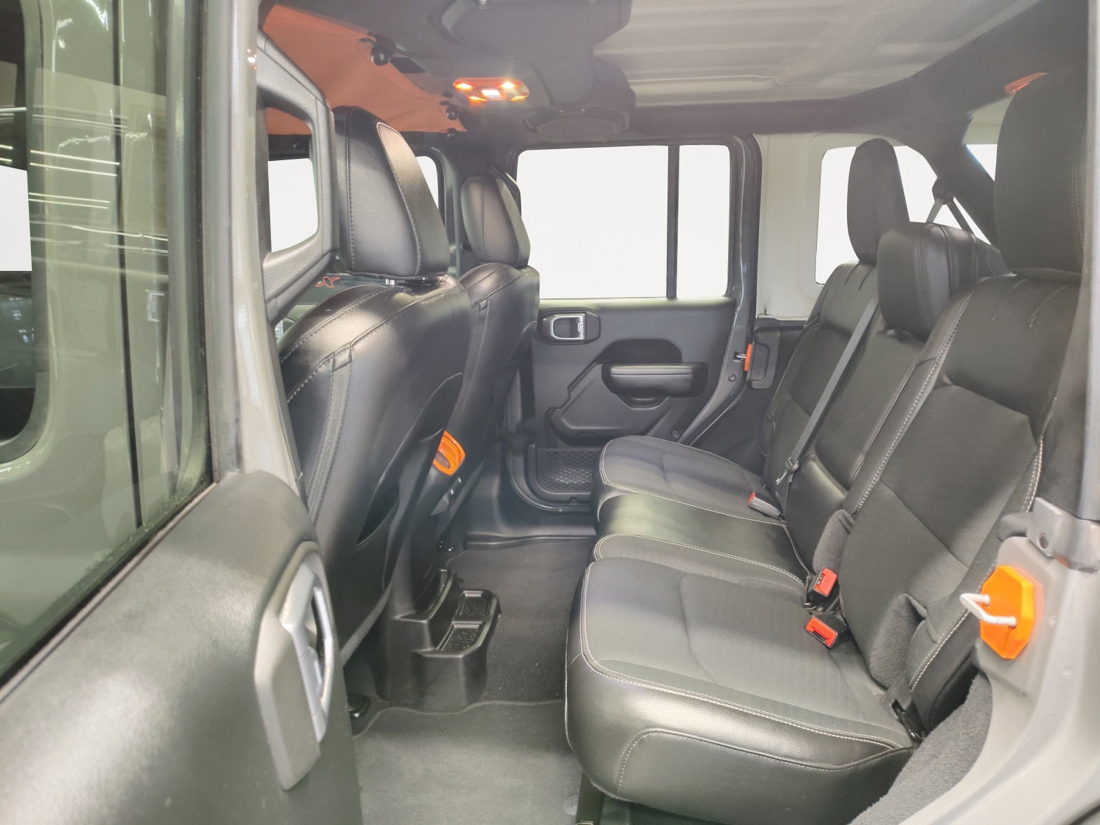 Used Car 2020 Jeep Wrangler  Unlimited Freedom Edition For Sale Under $25,000 In San Antonio, Texas