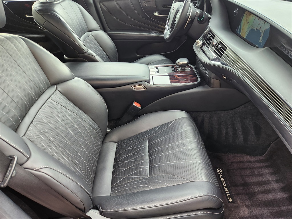 2019 Lexus LS  Silver at Autostrade