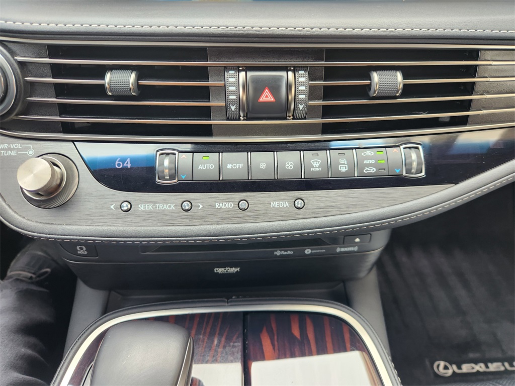 2019 Lexus LS  Silver at Autostrade