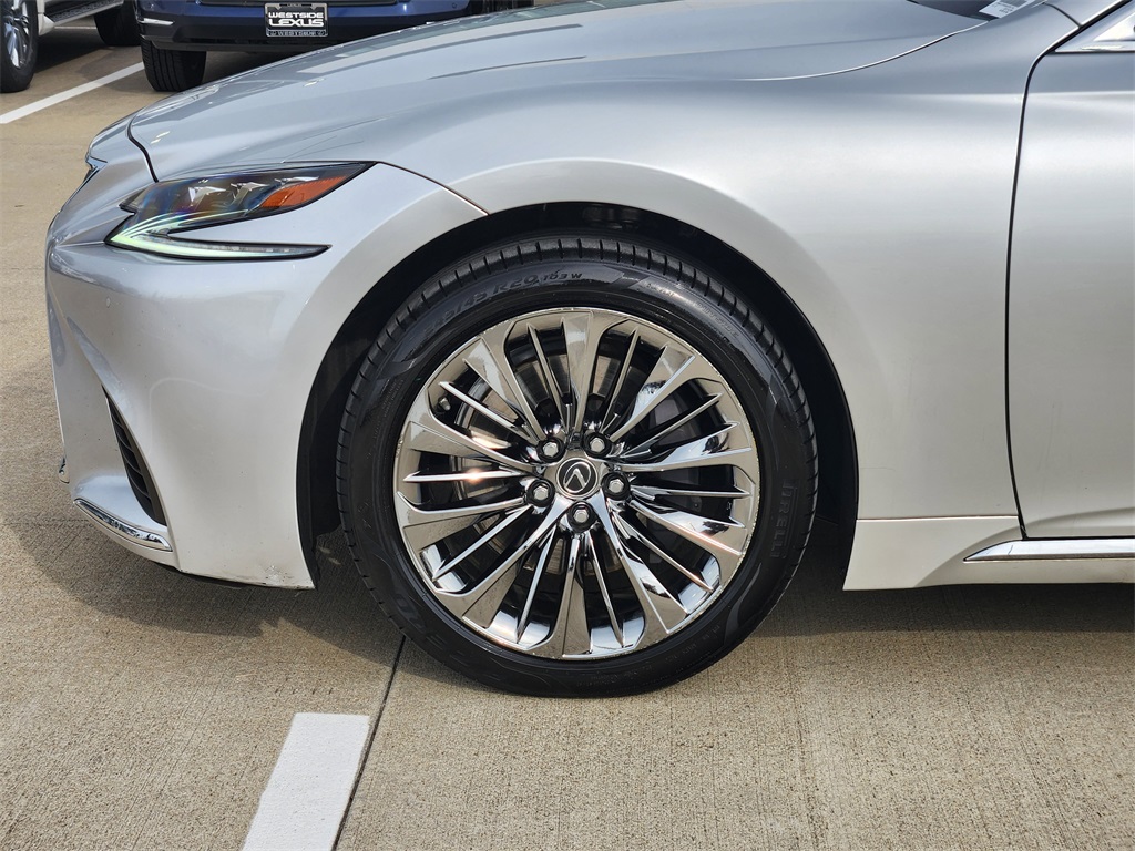 2019 Lexus LS  Silver at Autostrade