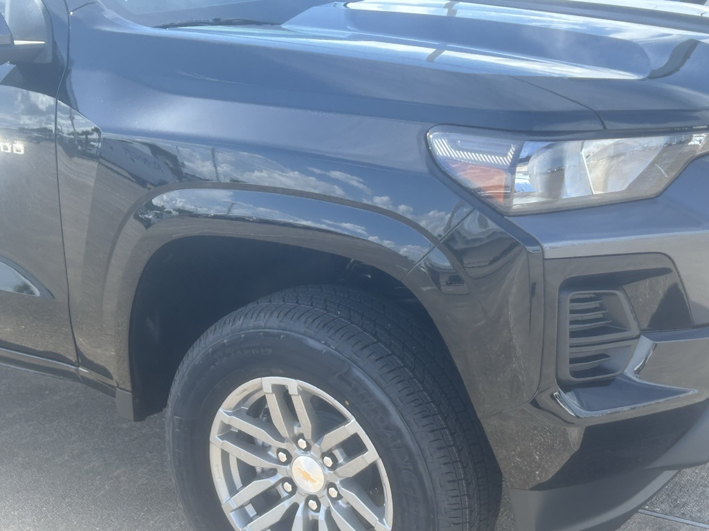 2025 Chevrolet Colorado LT - 7