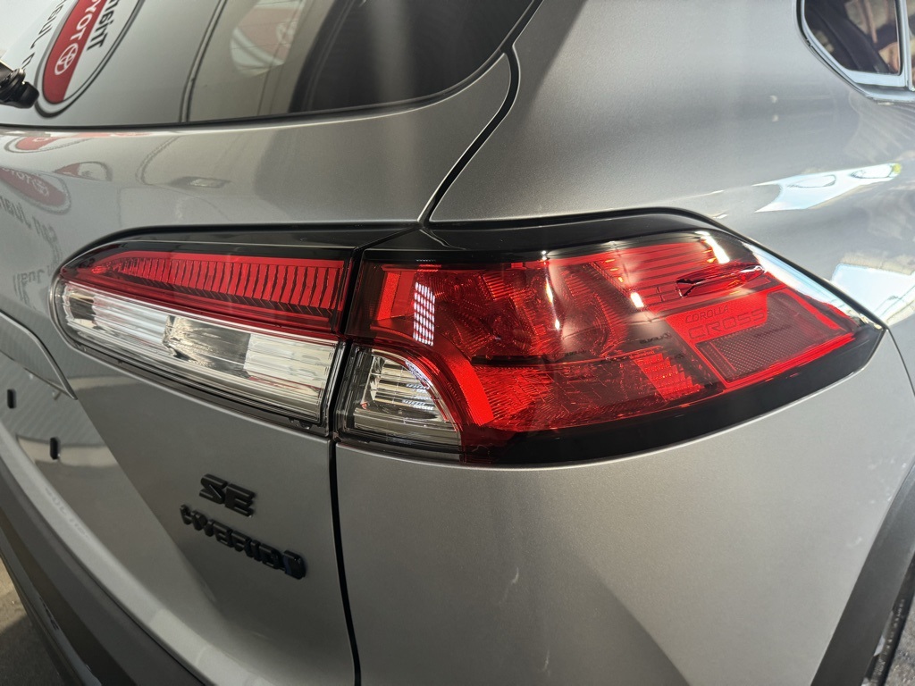 Thumbnail: 2025 Toyota Corolla Cross - 18