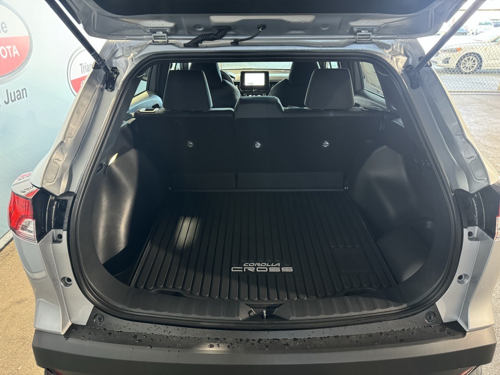 Thumbnail: 2025 Toyota Corolla Cross - 25