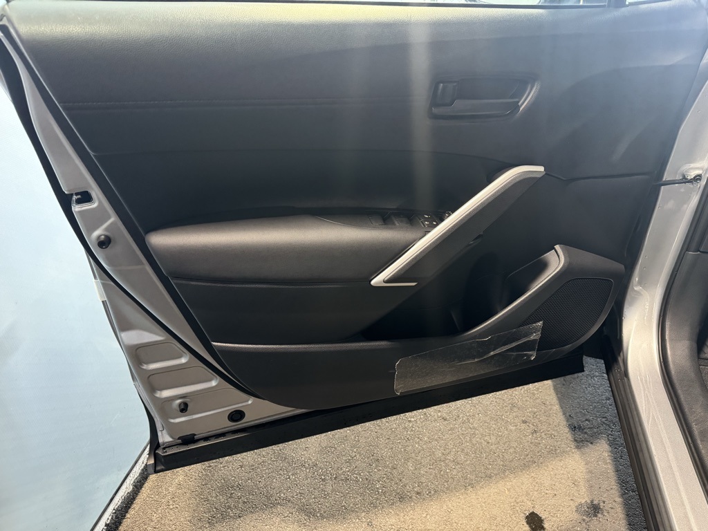 Thumbnail: 2025 Toyota Corolla Cross - 32