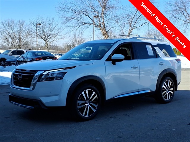 2025 Nissan Pathfinder Platinum 4WD