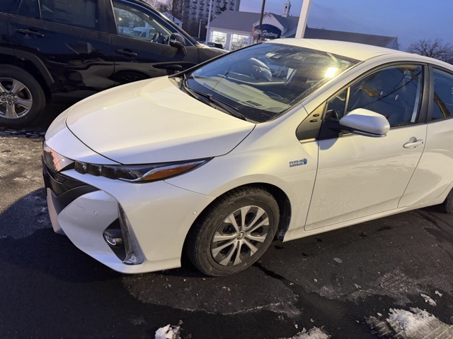 2021 Toyota Prius Prime Limited's photo