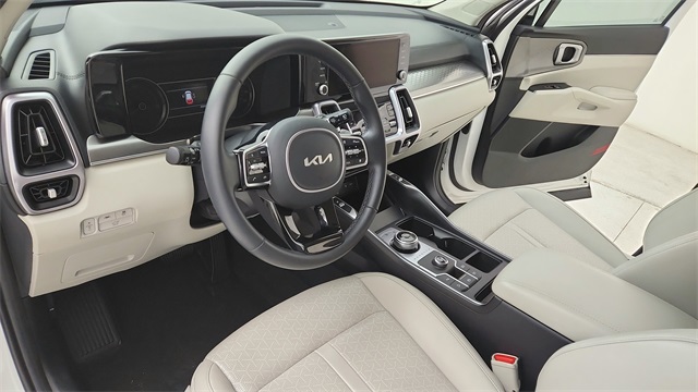 2023 Kia Sorento Hybrid EX - 8
