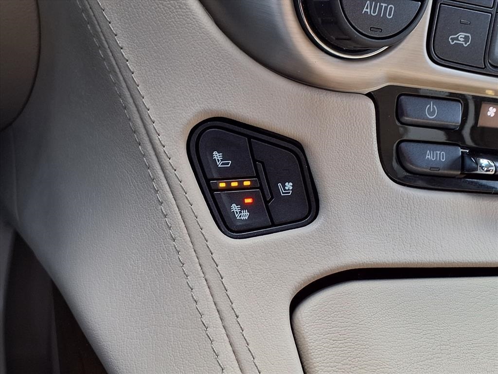 2019 GMC Yukon XL Denali Black at Victoria Chrysler Dodge Jeep Ram