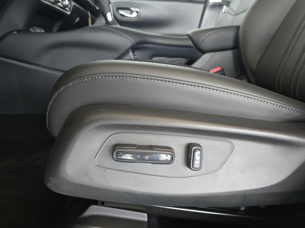 Thumbnail: 2026 Honda HR-V - 11