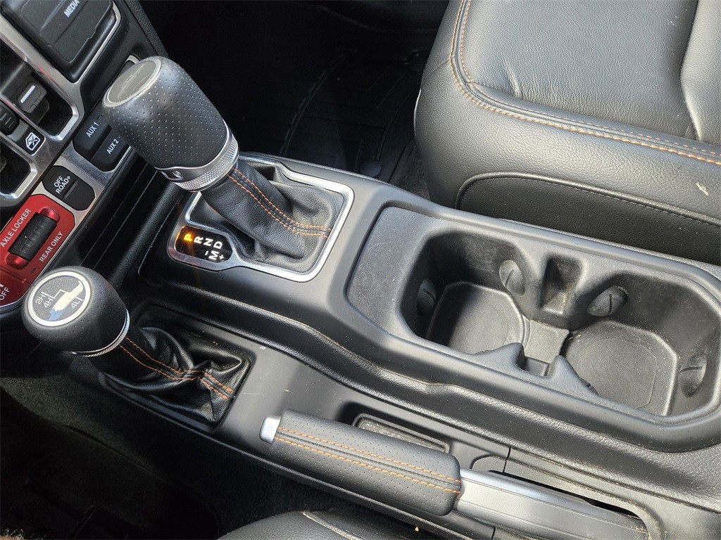 2022 Jeep Gladiator Mojave Black at South Houston Nissan