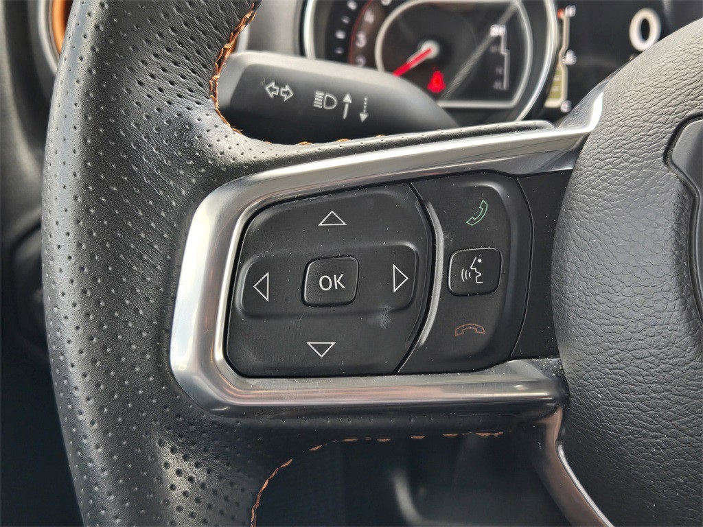 2022 Jeep Gladiator Mojave Black at South Houston Nissan