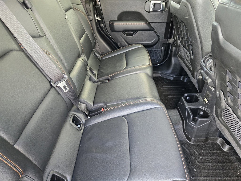 2022 Jeep Gladiator Mojave Black at South Houston Nissan