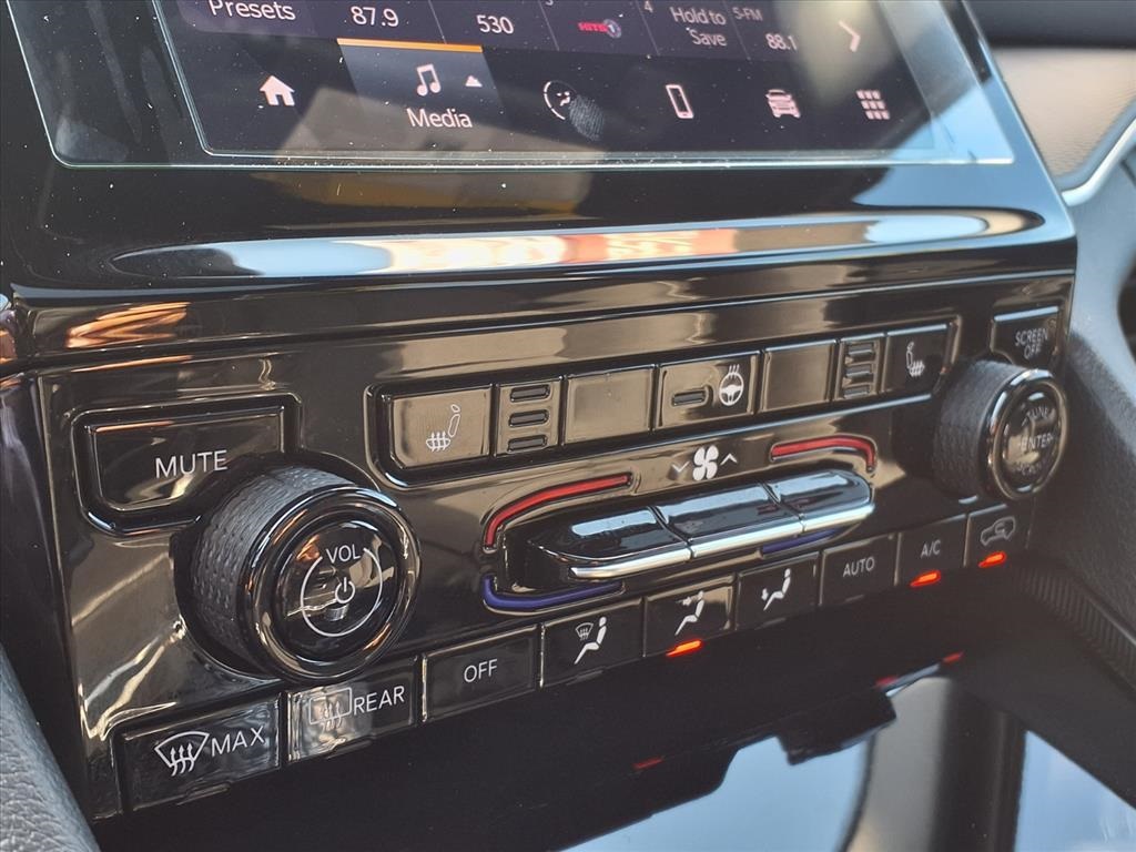 2025 Jeep Grand Cherokee Laredo - 8