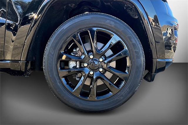 Used 2021 Jeep Grand Cherokee For Sale in Gloucester, MA