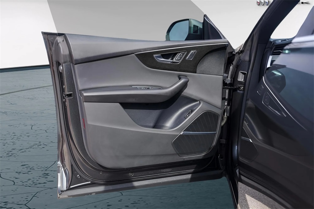 Used Car 2021 Audi Q8  55 Premium Plus For Sale Under $40,000 In Austin, Texas