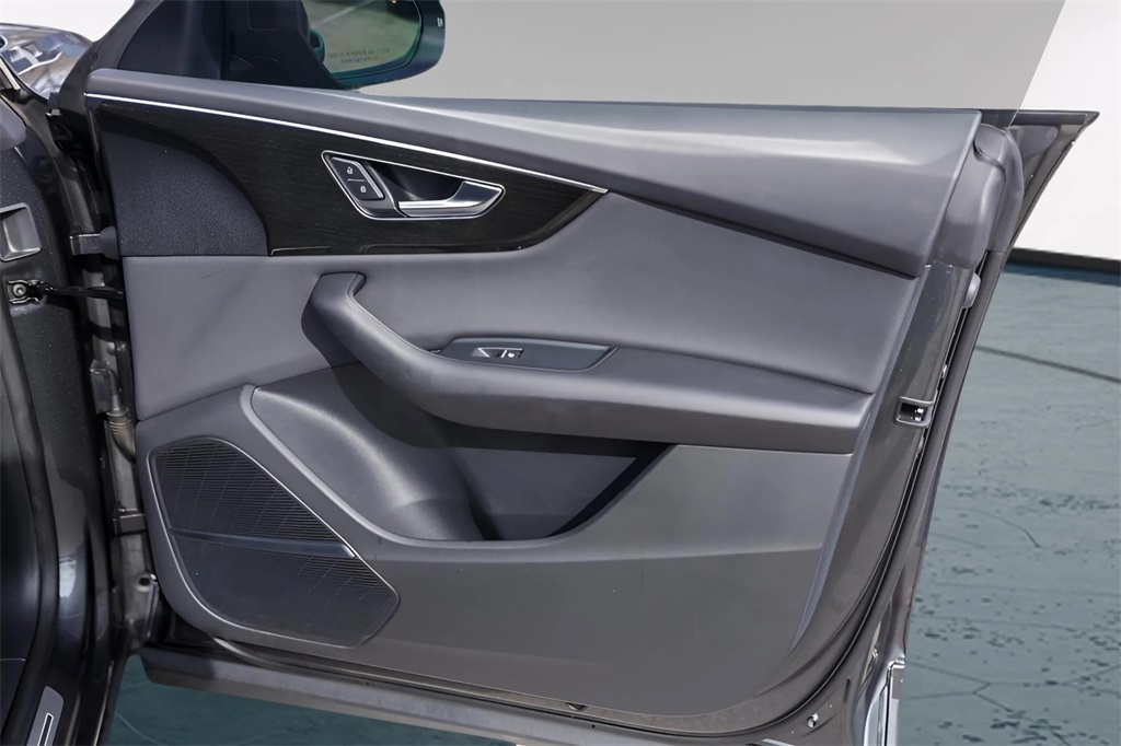 Used Car 2021 Audi Q8  55 Premium Plus For Sale Under $40,000 In Austin, Texas