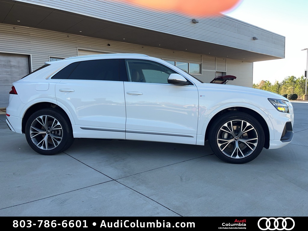 2023 Audi Q8 Premium Plus's photo