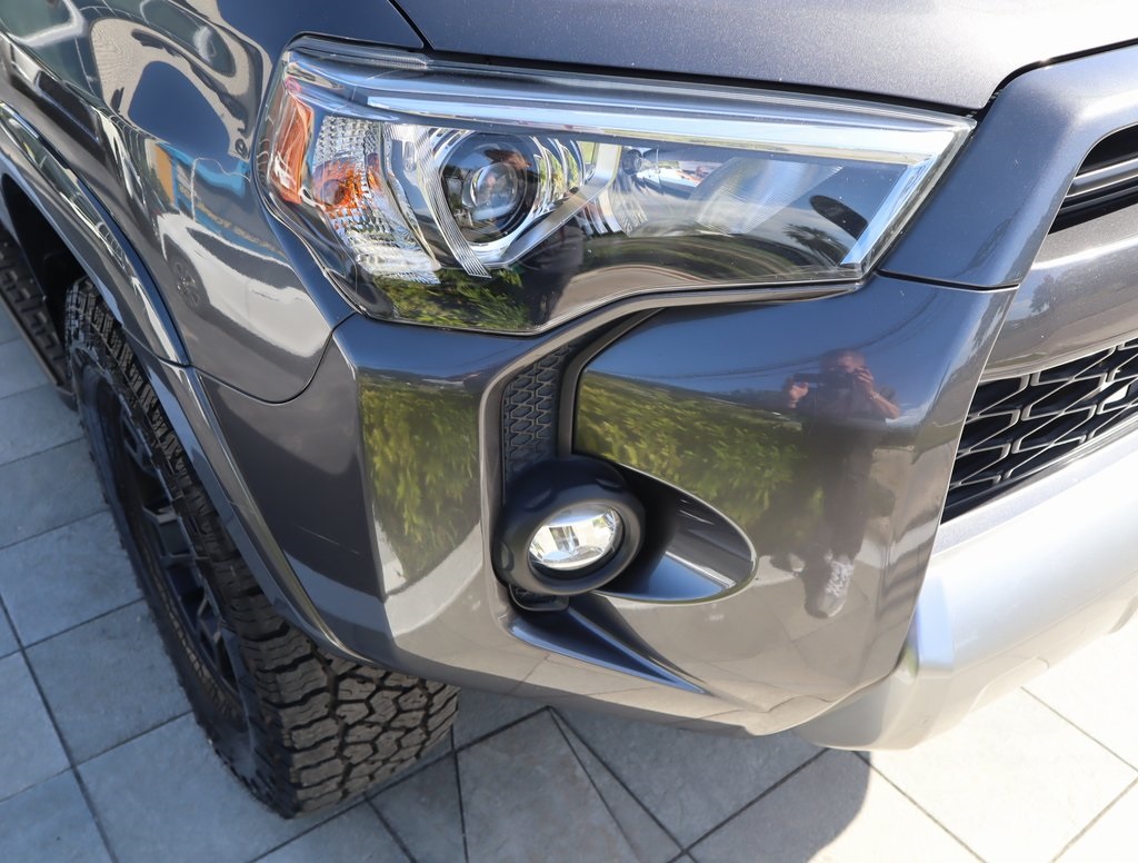 Thumbnail: 2022 Toyota 4Runner - 16