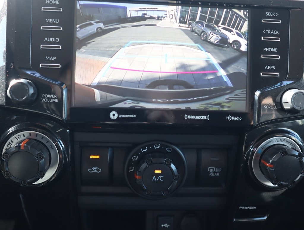 Thumbnail: 2022 Toyota 4Runner - 22