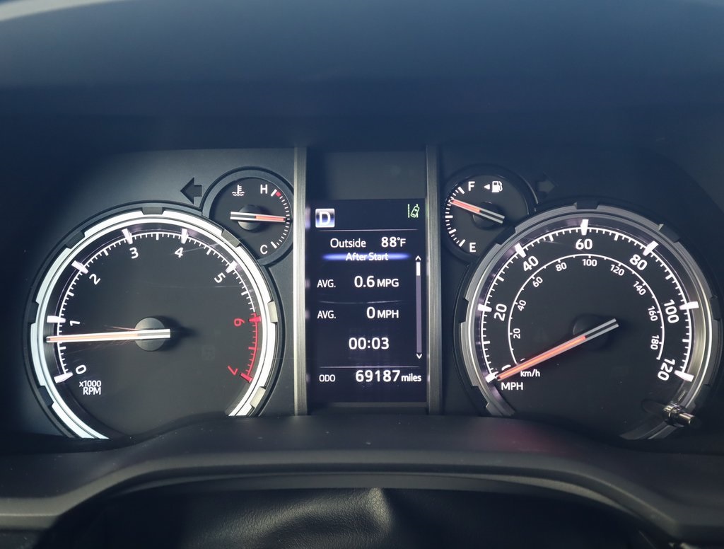 Thumbnail: 2022 Toyota 4Runner - 25