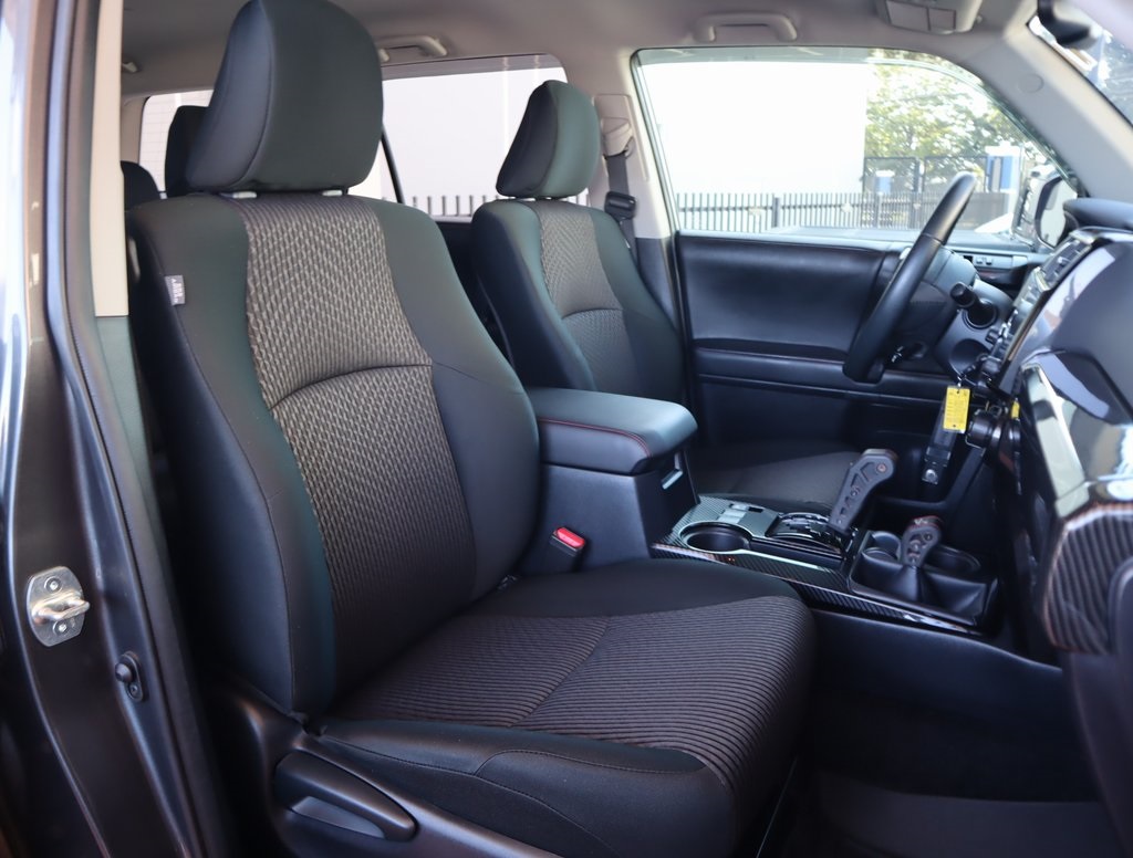 Thumbnail: 2022 Toyota 4Runner - 28