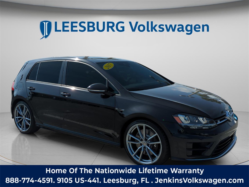 2017 Volkswagen Golf R 4-Door AWD with DCC and Navigation