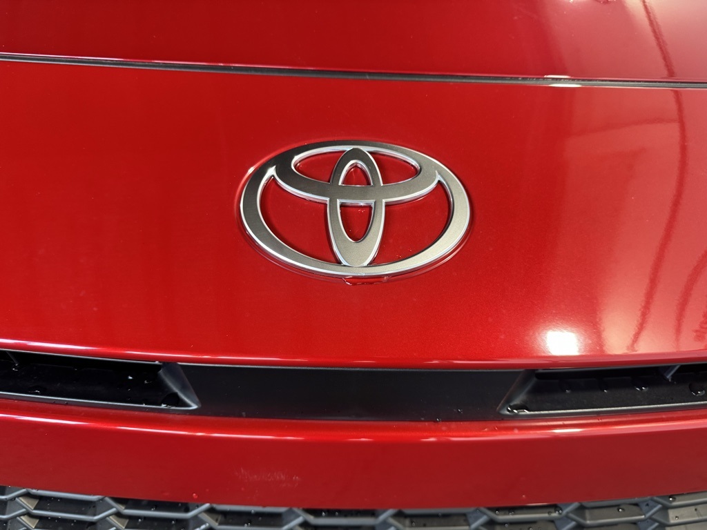 Thumbnail: 2025 Toyota Camry - 13