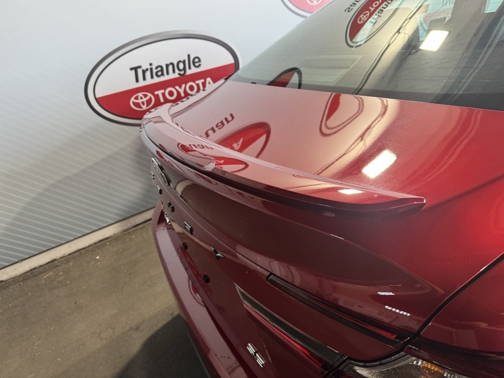 Thumbnail: 2025 Toyota Camry - 15