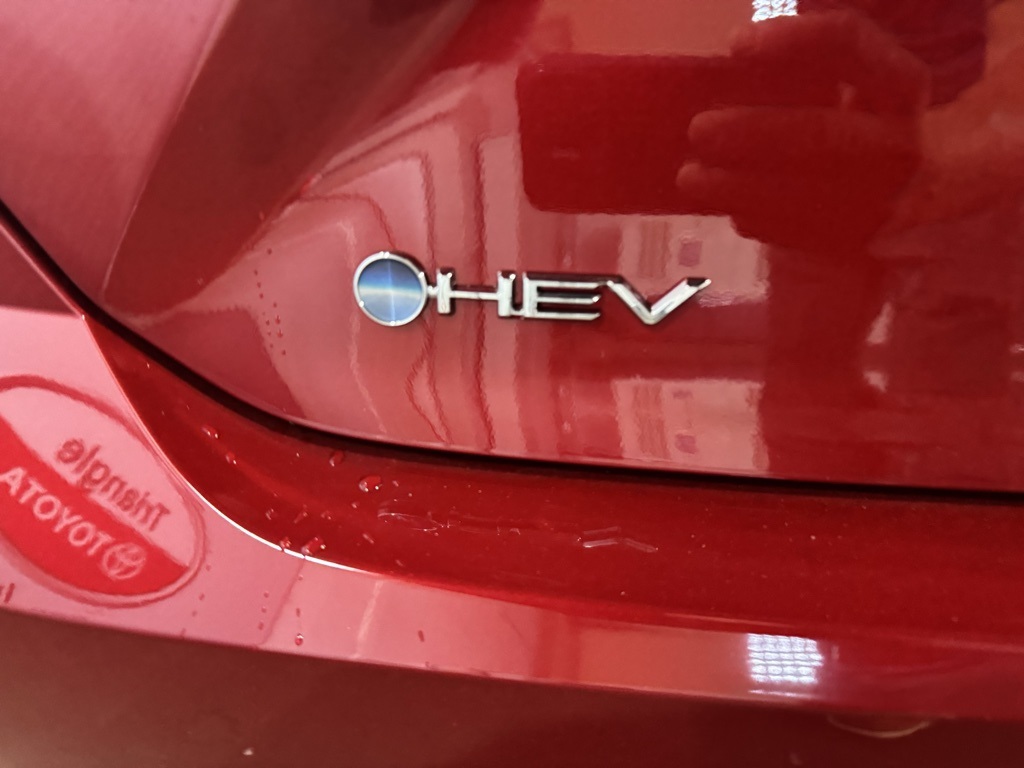 Thumbnail: 2025 Toyota Camry - 21