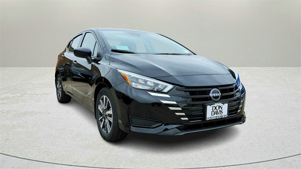 2025 Nissan Versa