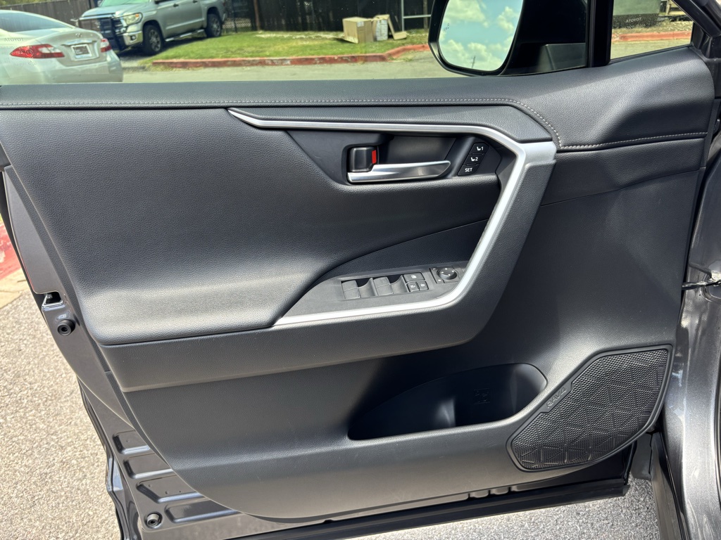 Used Car 2019 Toyota Rav4 Hybrid  Limited For Sale Under $25,000 In Austin, Texas