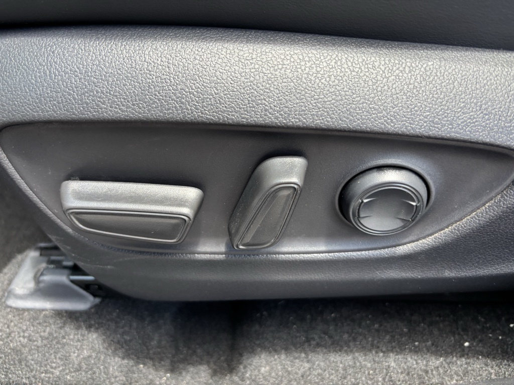 Used Car 2019 Toyota Rav4 Hybrid  Limited For Sale Under $25,000 In Austin, Texas