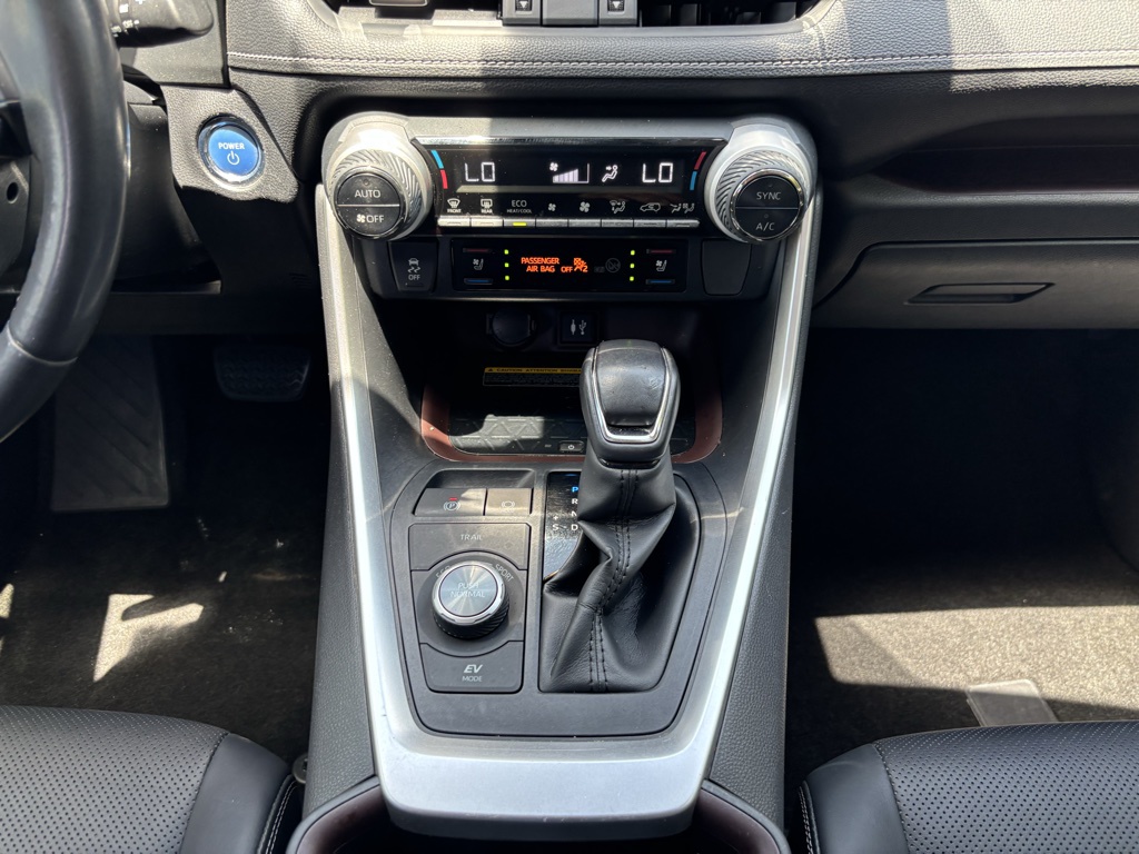 Used Car 2019 Toyota Rav4 Hybrid  Limited For Sale Under $25,000 In Austin, Texas
