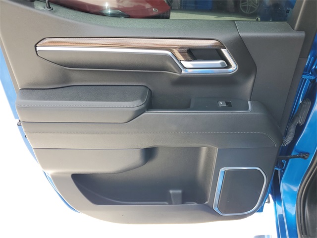 2023 Chevrolet Silverado 1500 RST photo 8