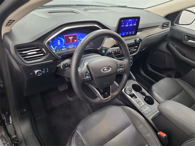 2020 – Ford – Escape