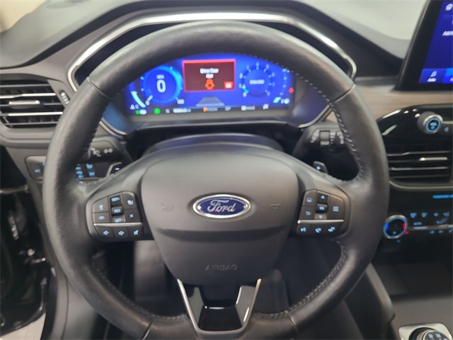 2020 – Ford – Escape